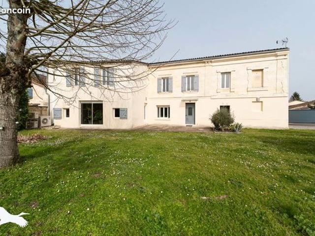 Maison 7 pièces 298 m²