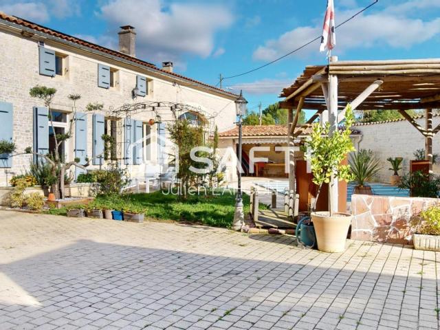 Maison 7 pièces 299 m²
