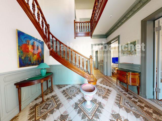 Maison 7 pièces 299 m²