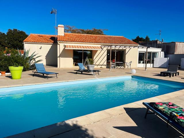 Maison 7 pièces 290 m²