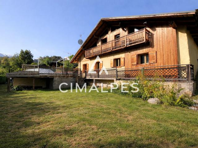 Maison 7 pièces 290 m²