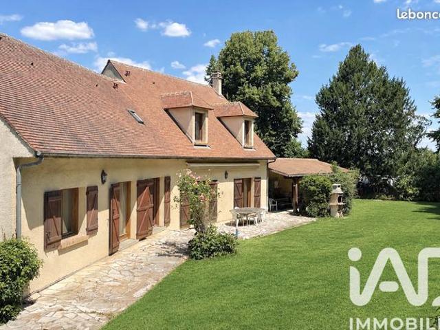 Maison 7 pièces 290 m²