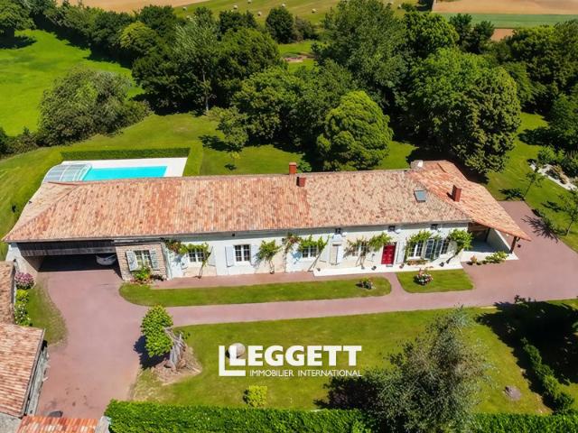 Maison 7 pièces 290 m²