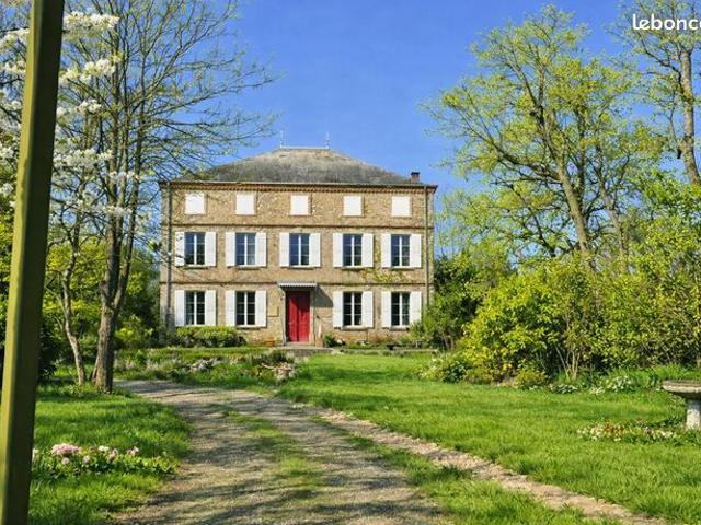 Maison 7 pièces 290 m²