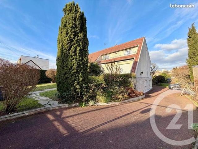 Maison 7 pièces 290 m²