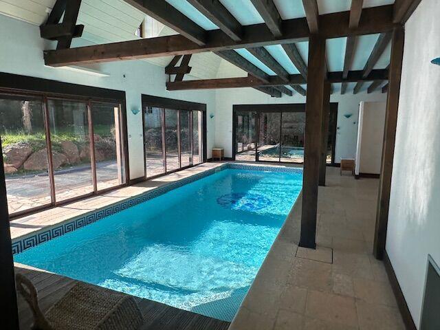 Maison 7 pièces 290 m²