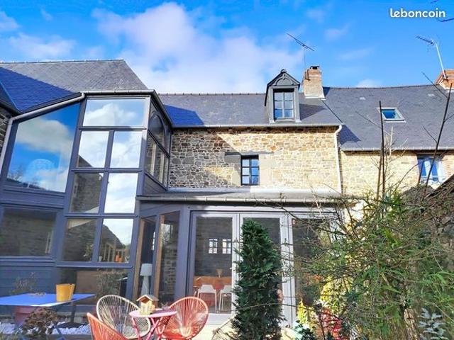 Maison 7 pièces 290 m²