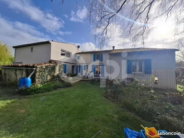 Maison 7 pièces 290 m²