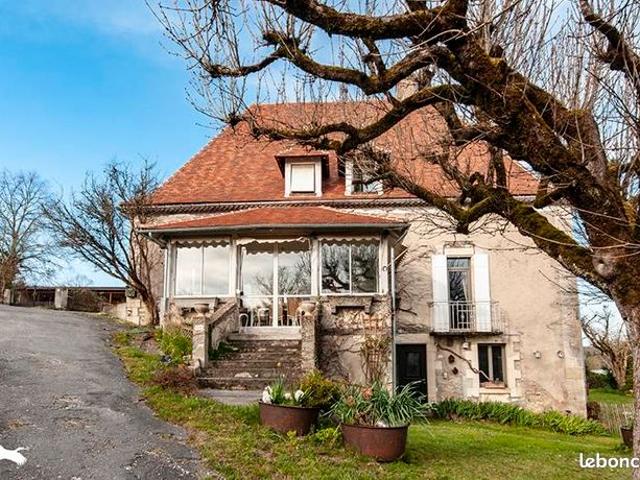 Maison 7 pièces 291 m²
