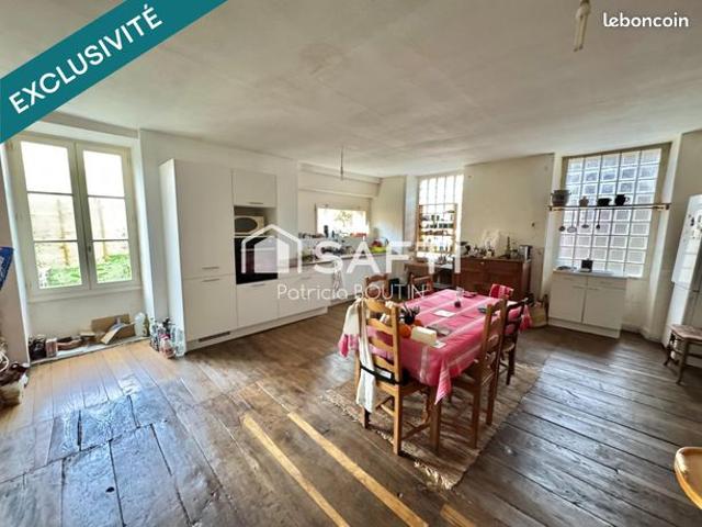 Maison 7 pièces 291 m²