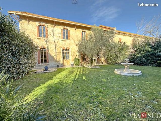 Maison 7 pièces 292 m²
