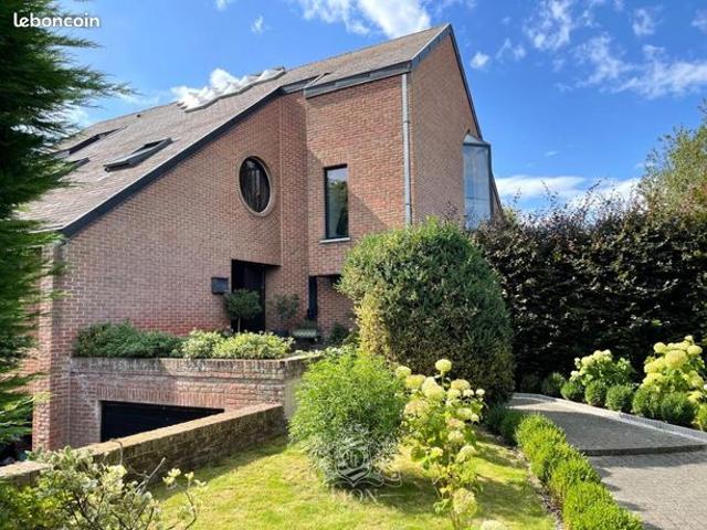 Maison 7 pièces 292 m²