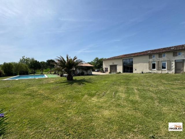 Maison 7 pièces 292 m²