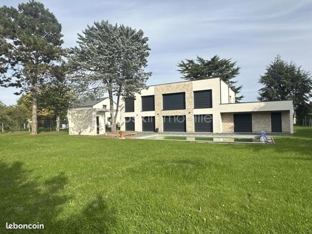 Maison 7 pièces 293 m²