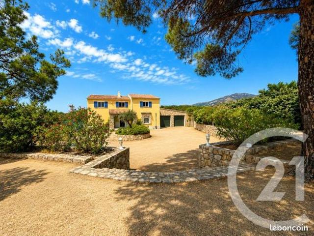 Maison 7 pièces 305 m²