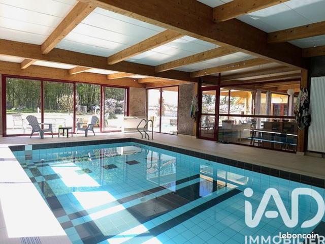 Maison 7 pièces 306 m²