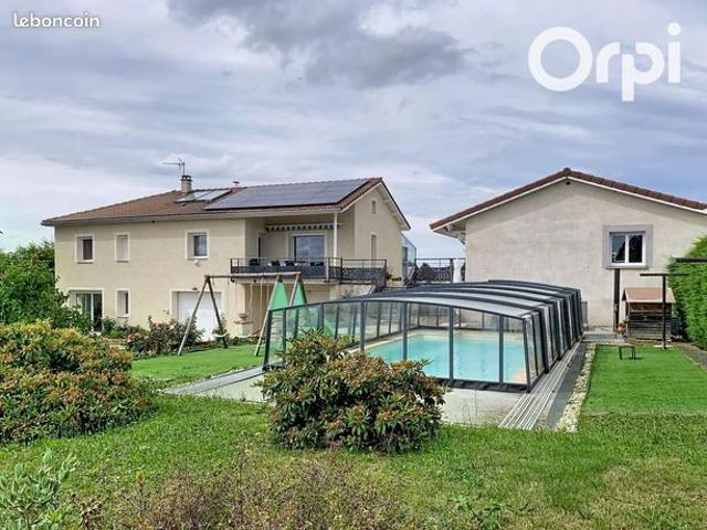 Maison 7 pièces 307 m²