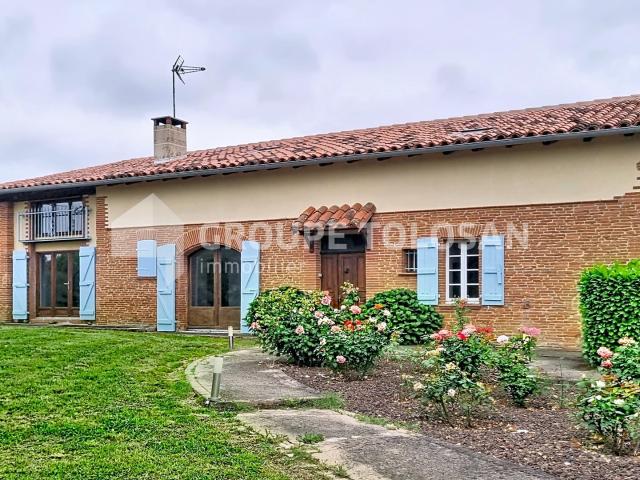 Maison 7 pièces 308 m²