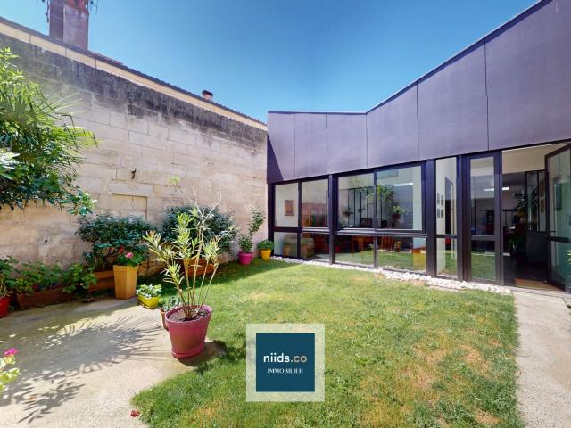 Maison 7 pièces 308 m²