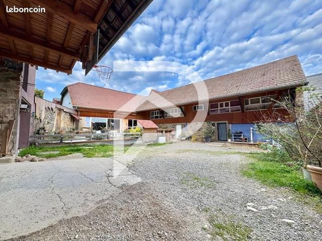Maison 7 pièces 309 m²