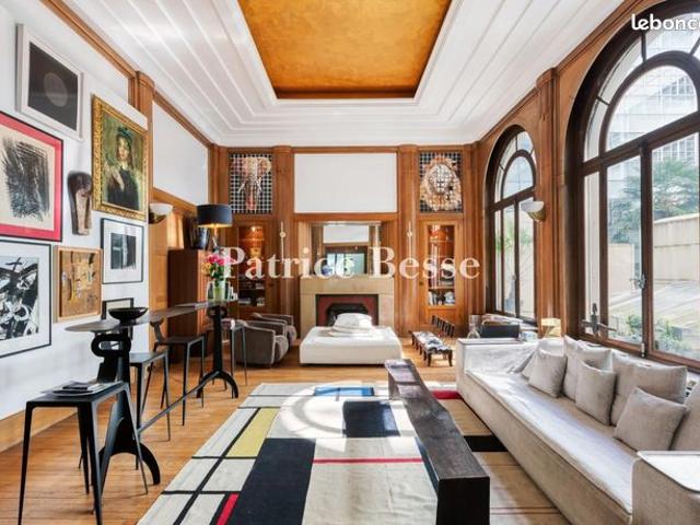 Maison 7 pièces 309 m²