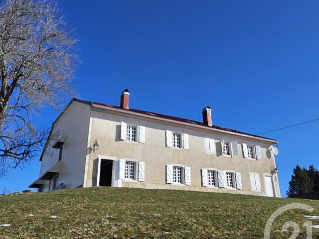 Maison 7 pièces 300 m²