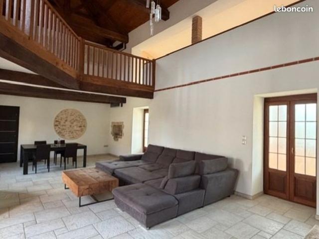 Maison 7 pièces 300 m²