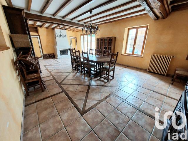 Maison 7 pièces 300 m²