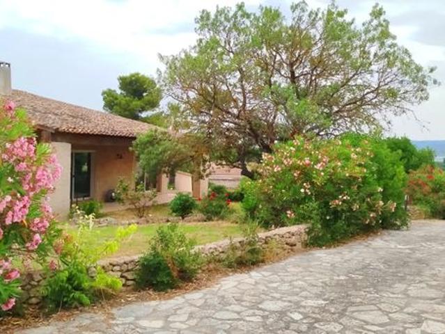 Maison 7 pièces 300 m²