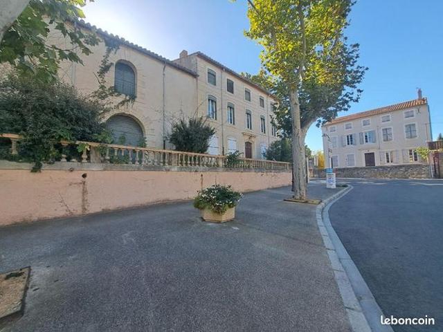 Maison 7 pièces 300 m²