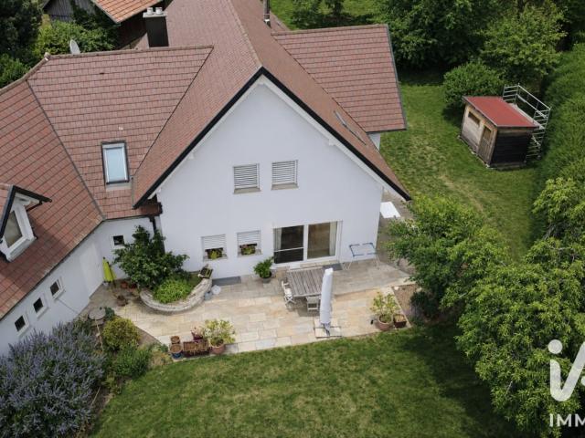 Maison 7 pièces 300 m²