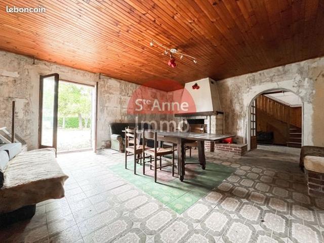 Maison 7 pièces 300 m²