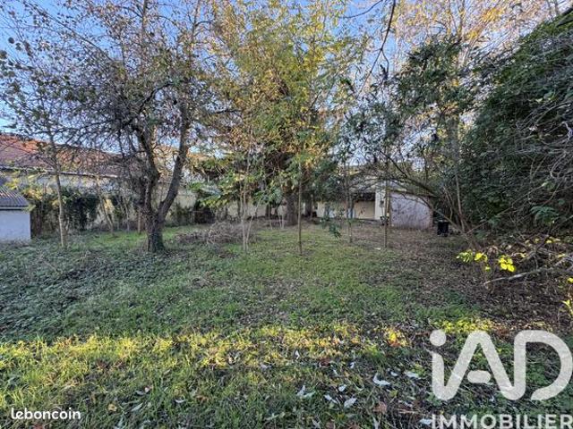 Maison 7 pièces 300 m²