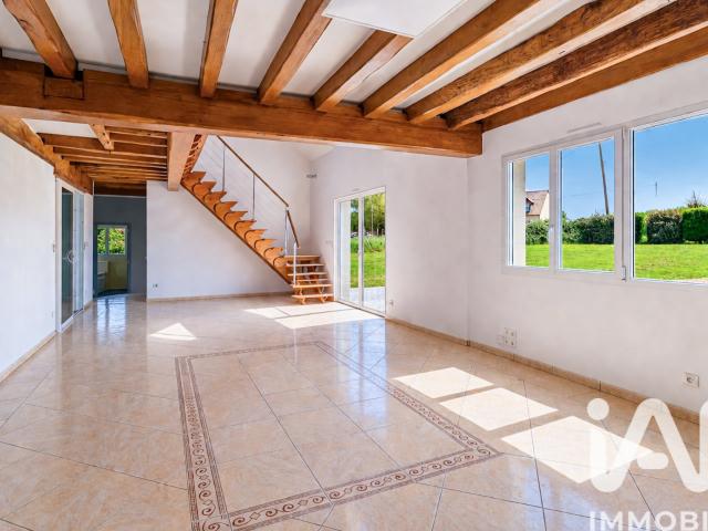 Maison 7 pièces 300 m²