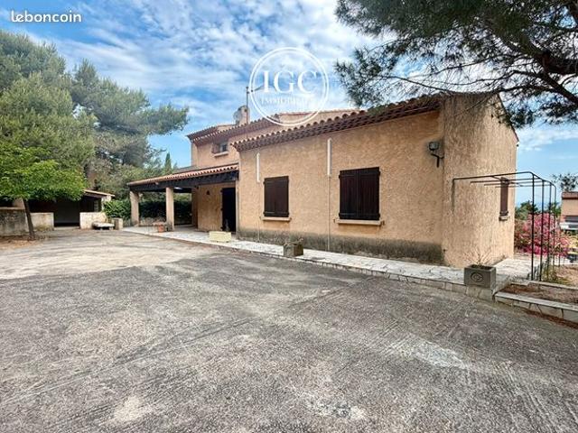 Maison 7 pièces 194 m²