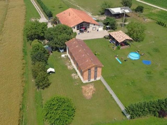Maison 7 pièces 300 m²