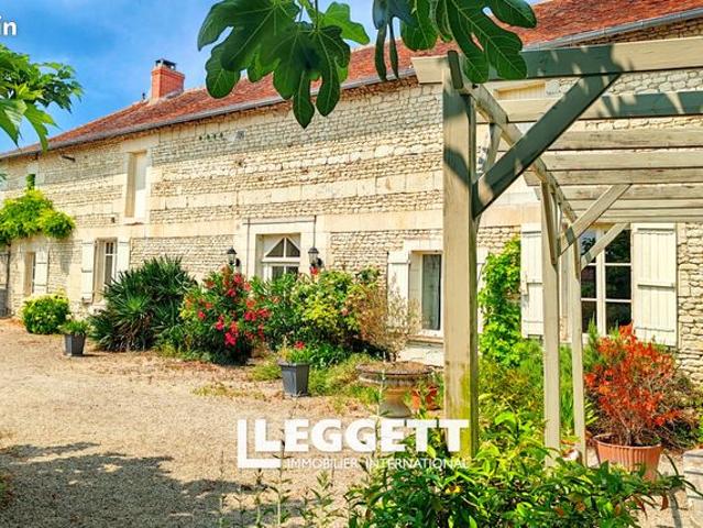 Maison 7 pièces 300 m²