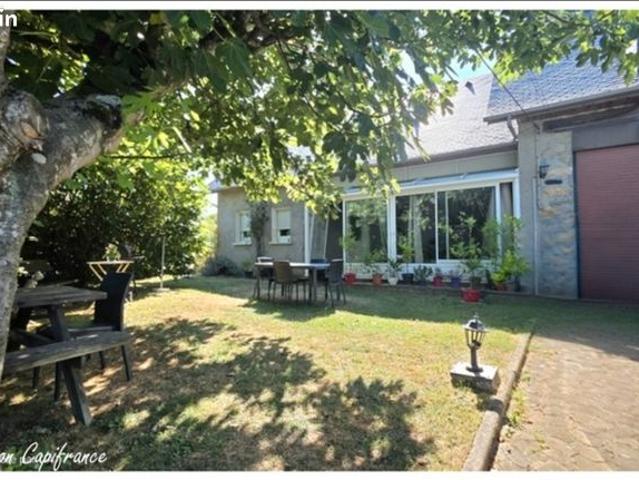 Maison 7 pièces 301 m²