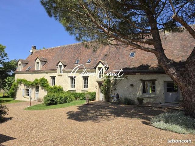 Maison 7 pièces 303 m²