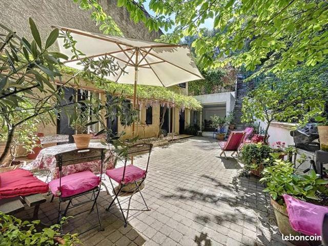 Maison 7 pièces 314 m²