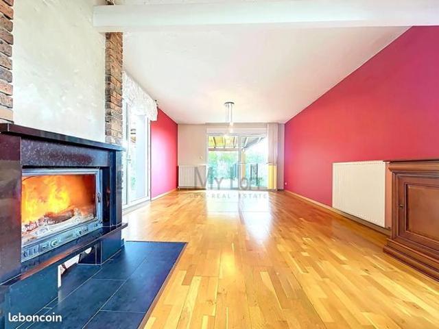 Maison 7 pièces 316 m²