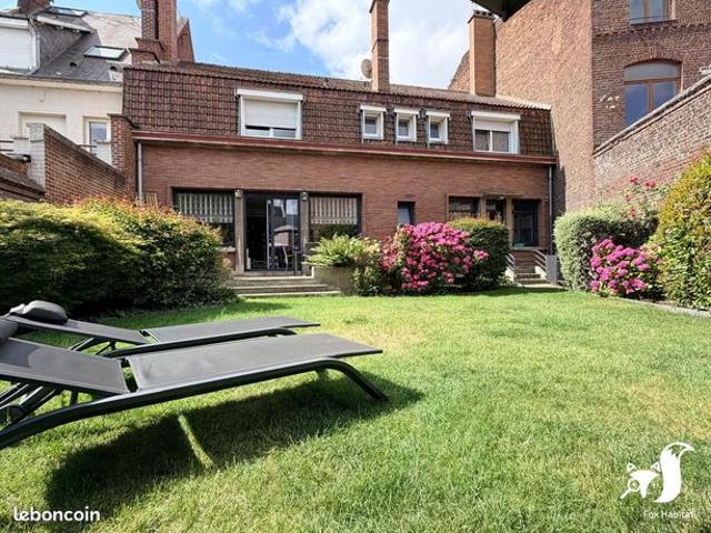 Maison 7 pièces 316 m²