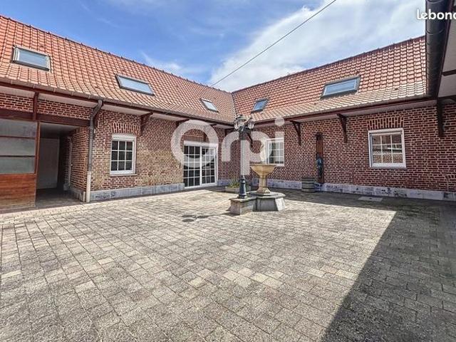 Maison 7 pièces 317 m²