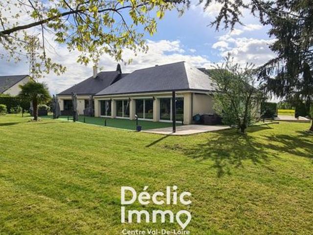 Maison 7 pièces 317 m²