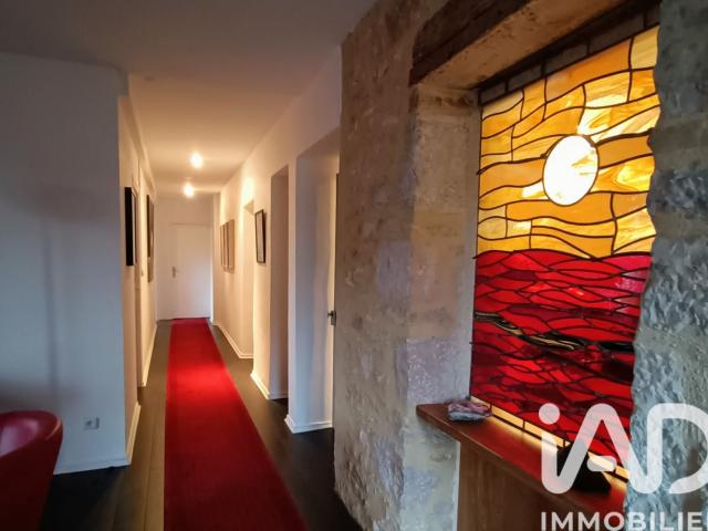 Maison 7 pièces 318 m²