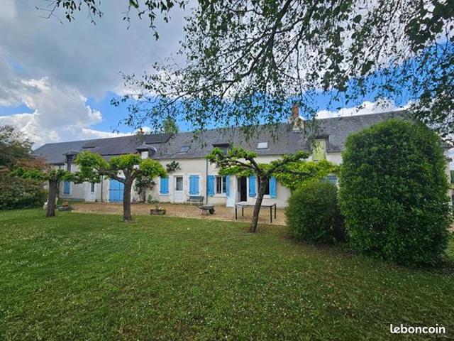 Maison 7 pièces 310 m²