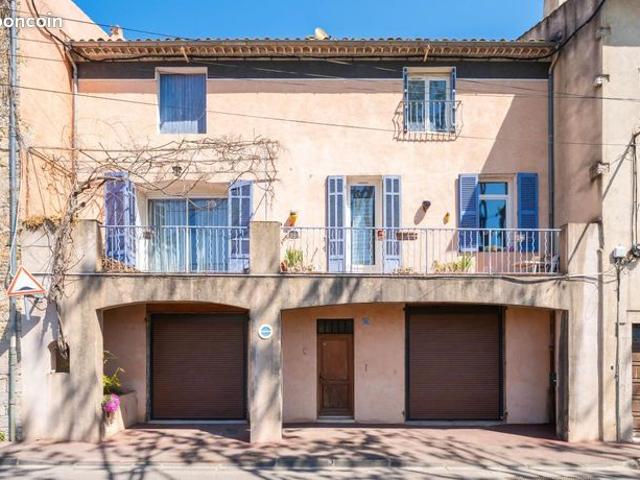 Maison 7 pièces 328 m²