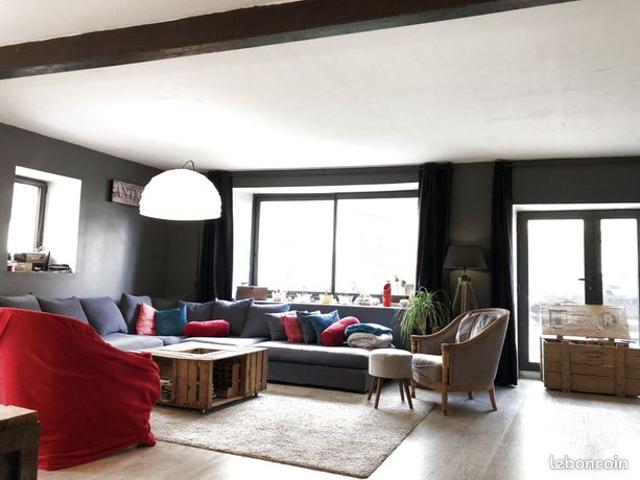 Maison 7 pièces 325 m²