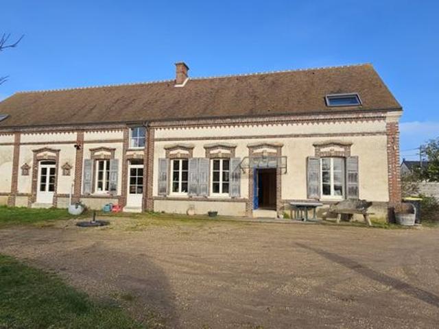 Maison 7 pièces 325 m²