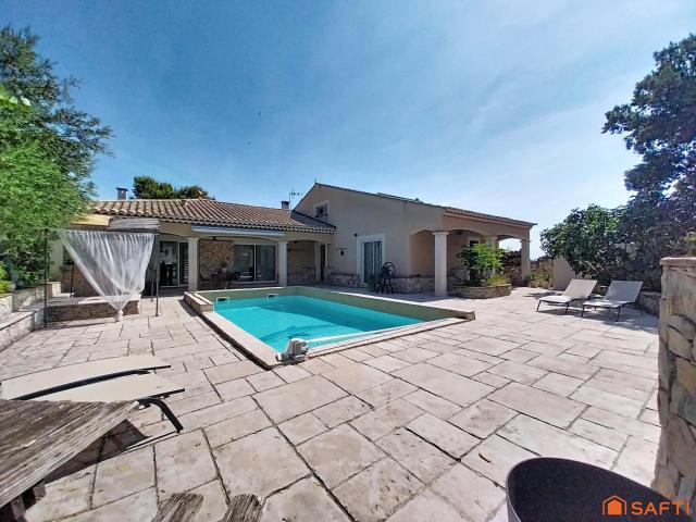 Maison 7 pièces 325 m²